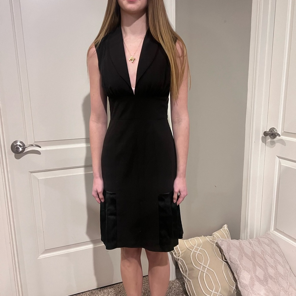 Elegant Black Sleeveless Dress